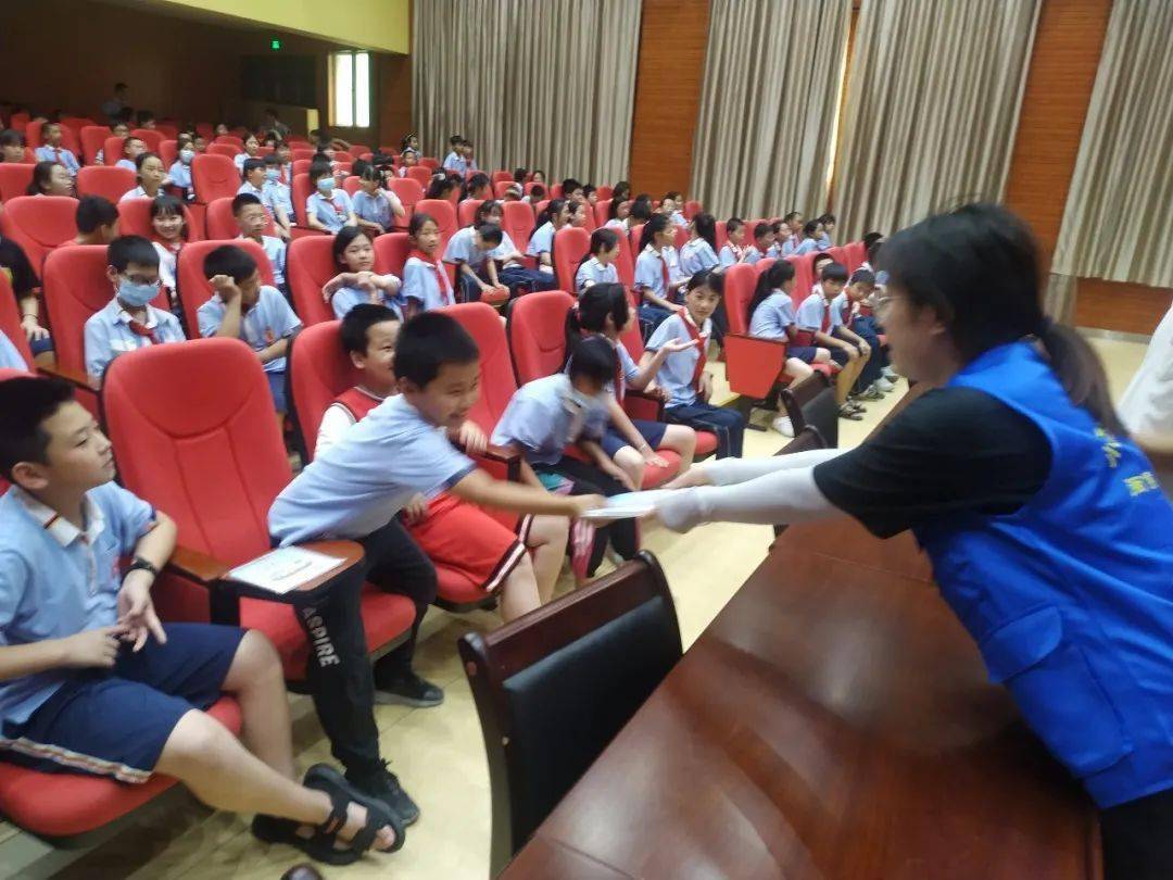 竹岐中心小学大湖中学鸿尾学区奎石小学白沙中学本次宣传活动,不但