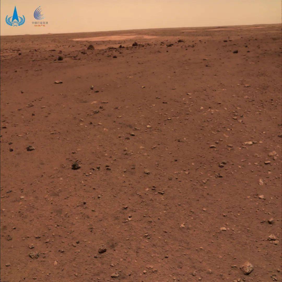平台|“祝融号”从火星发来自拍照，网友：好萌！