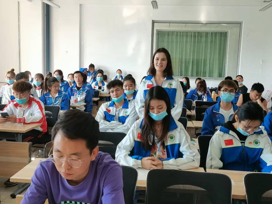 动医资讯新疆农业大学动物医学学院学生党支部召开党员大会