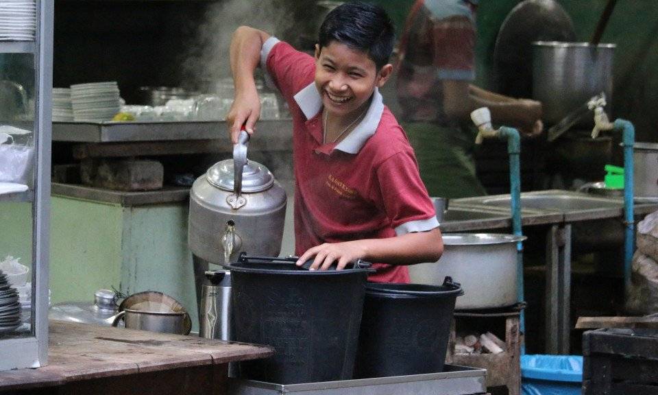 国际劳工组织缅甸贫困加剧童工数量增多