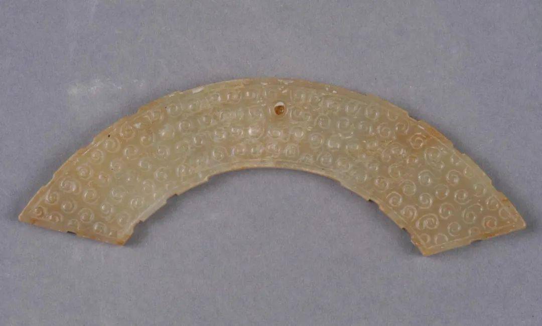 谷纹玉璜,秦代,一级文物.