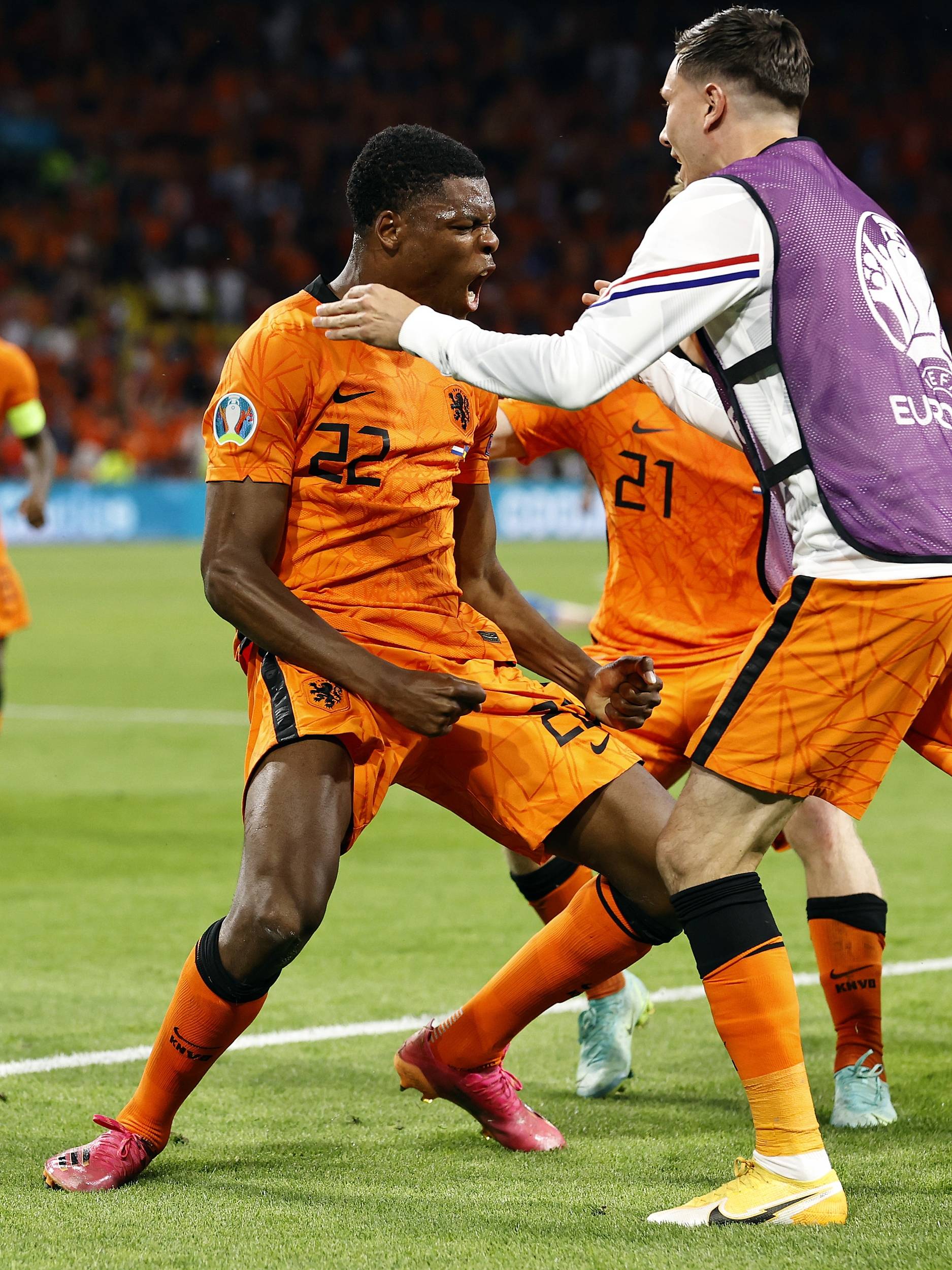 看了这支荷兰队,克鲁伊夫会气得从坟墓里爬出来