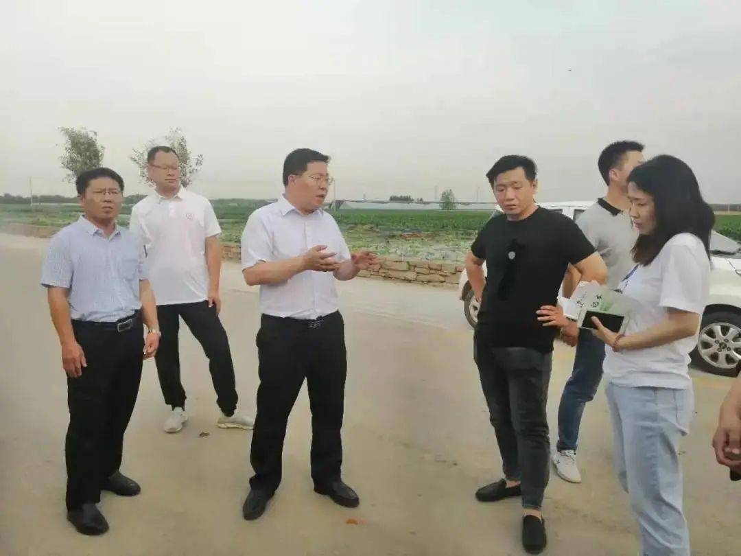 县民政局党组书记,局长刘海伟一行到汶上街道八里桥关爱儿童之家调研