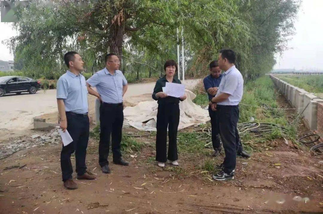 戴慧萍先后来到首善汽车配件制造产业园标准化工业厂房