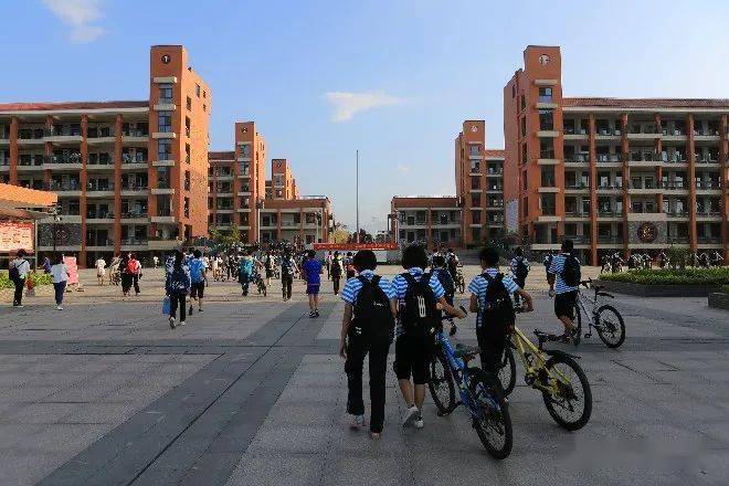 我为群众办实事实践活动漳平二中等校召开五项管理工作布置会