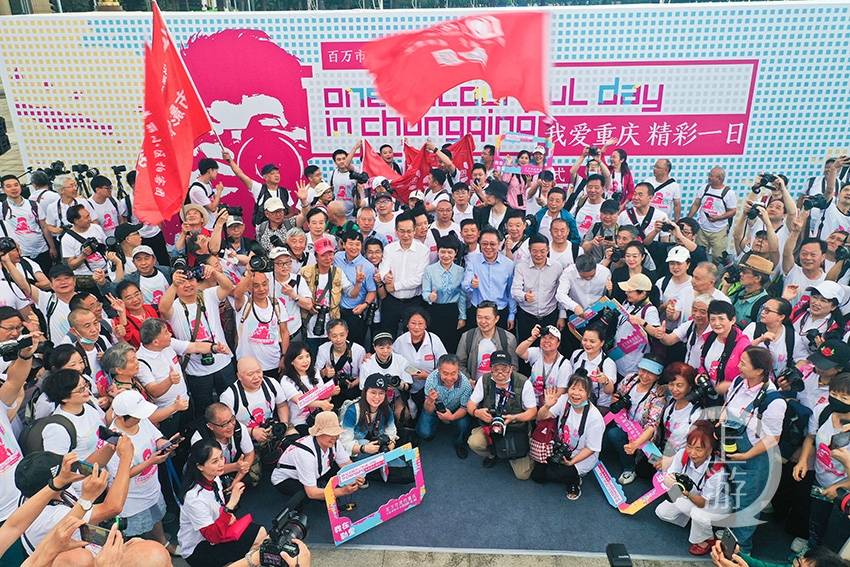 拍照活动主题 b486afd8bd5542a6a64dac3da8fcf612.jpeg