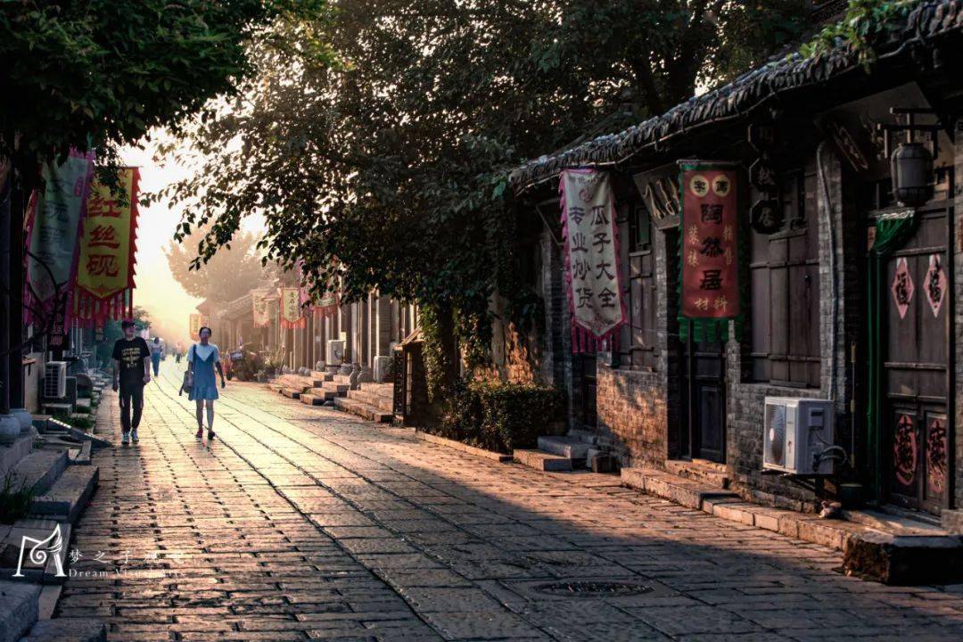 探访老街旧巷带您寻觅城市记忆