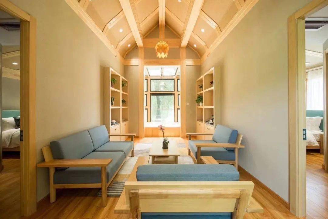 感在蛙虫鸣叫的夏日夜晚住一次太湖畔别致的民宿和挚友来一场彻夜的毕