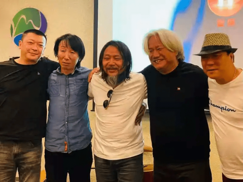 民谣音乐人川子创作新歌《百年辉煌》为七一献礼_团队