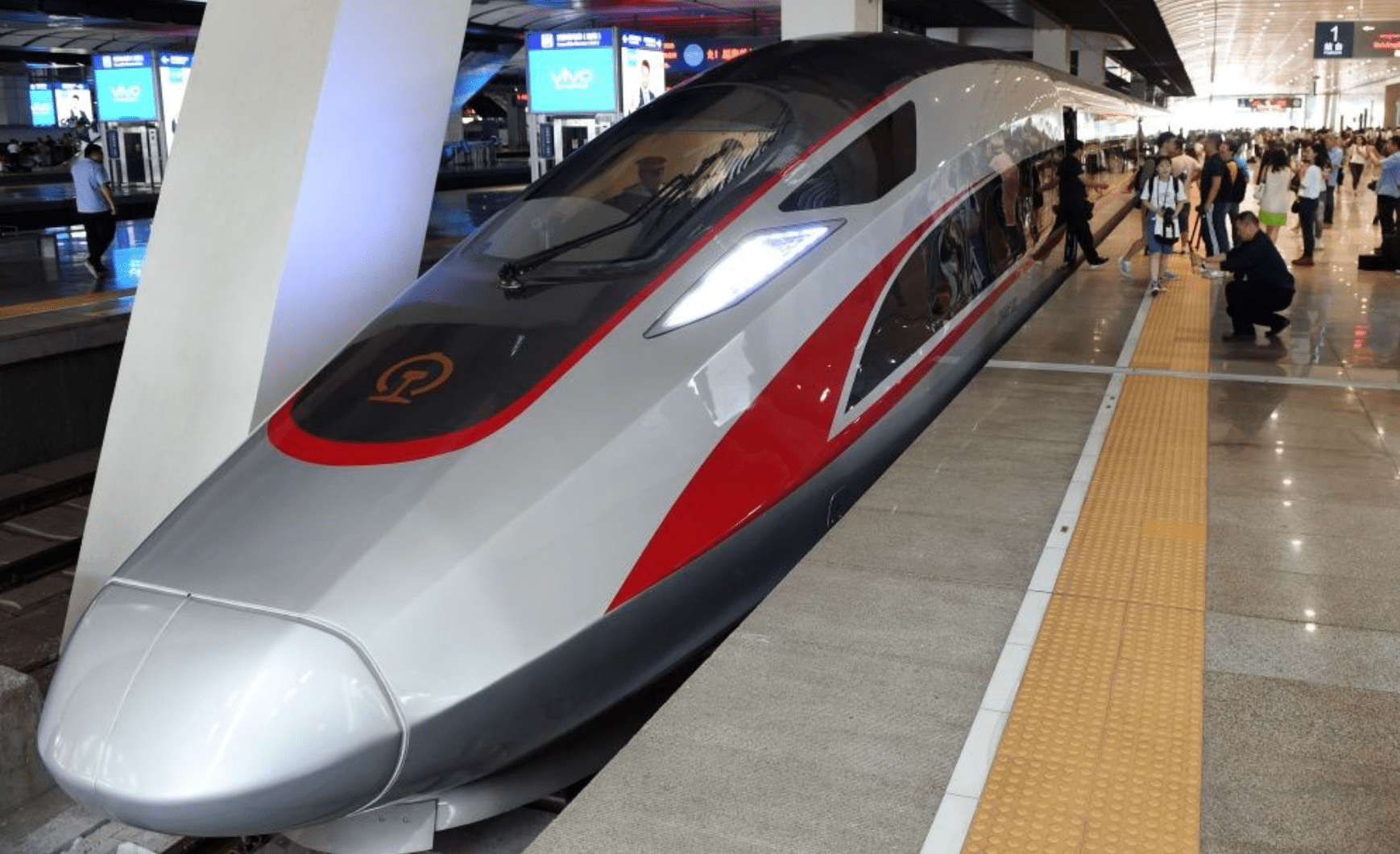 坐高铁也能追剧智能复兴号全面升级5gwifi快到起飞