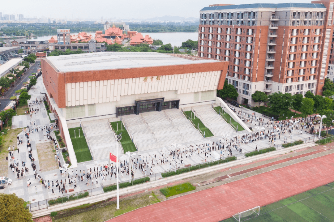 广州新华学院东莞校区(广州新华学院东莞校区地址)