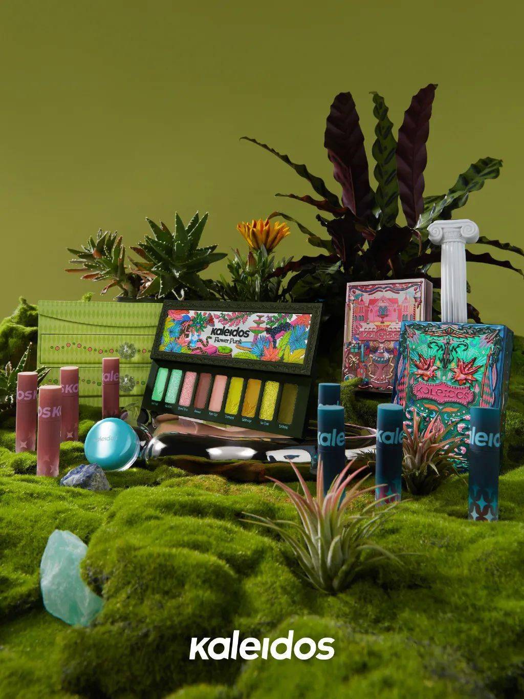 cr:微博@万花镜(下同)整个系列的设计就像它的名字,充满荆棘的花园