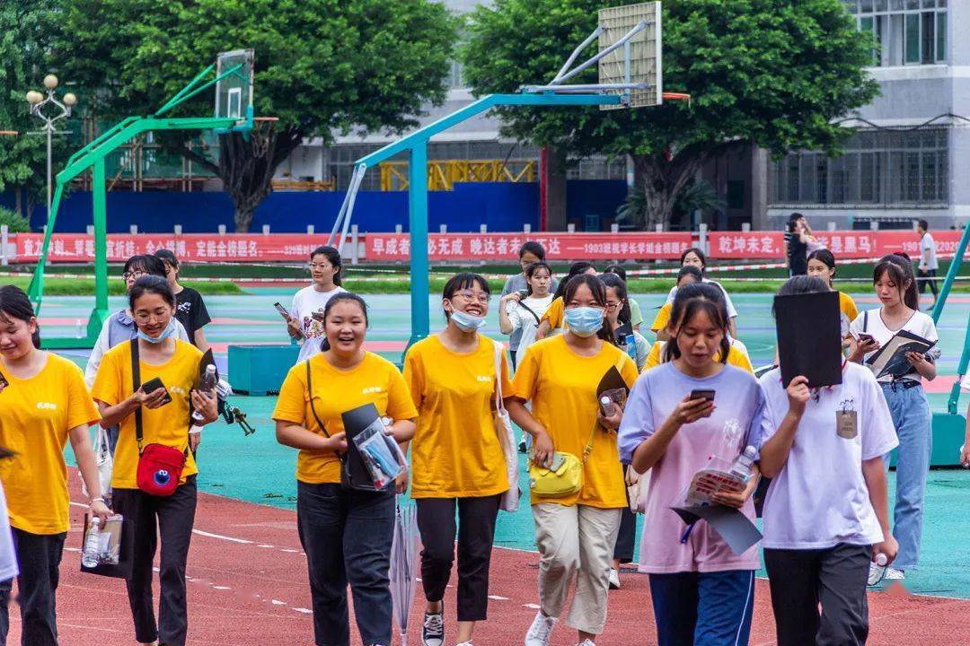 恭城中学清北自主招生_广西示范性高中恭城中学_恭城中学