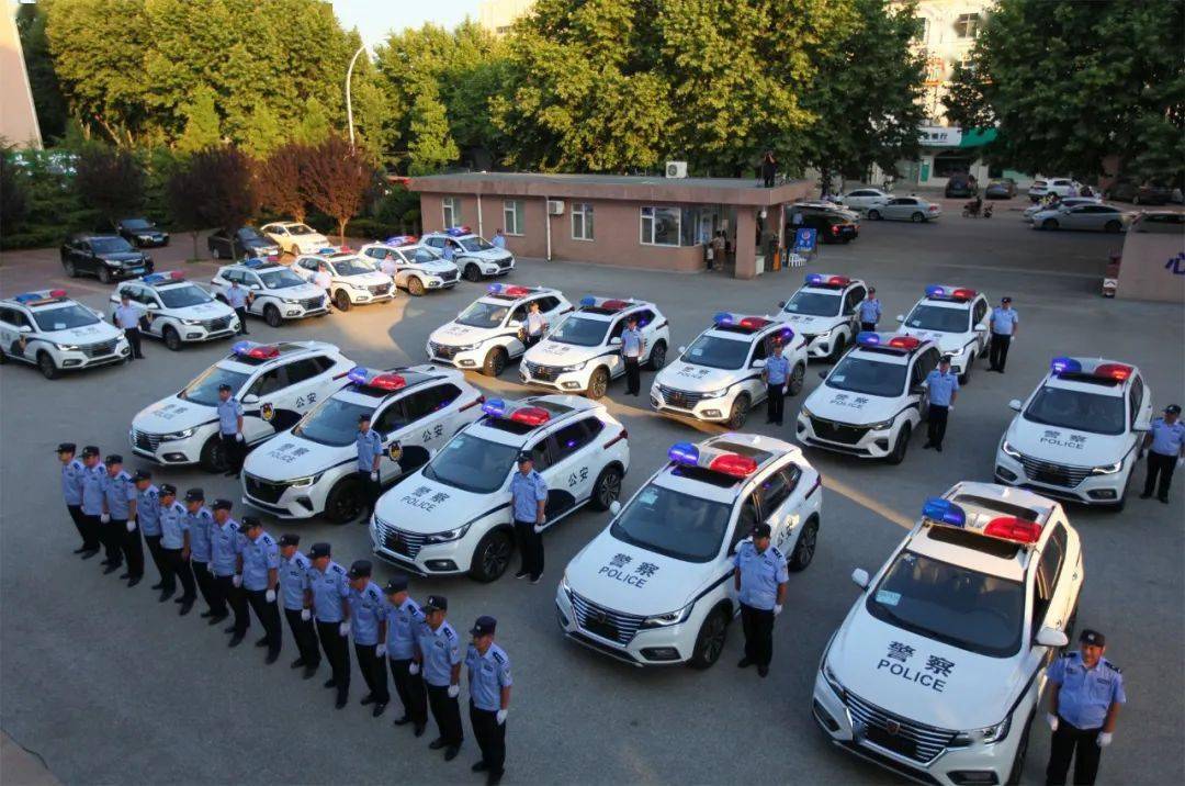 改善警用装备水平莱西公安26辆崭新警车列装待发