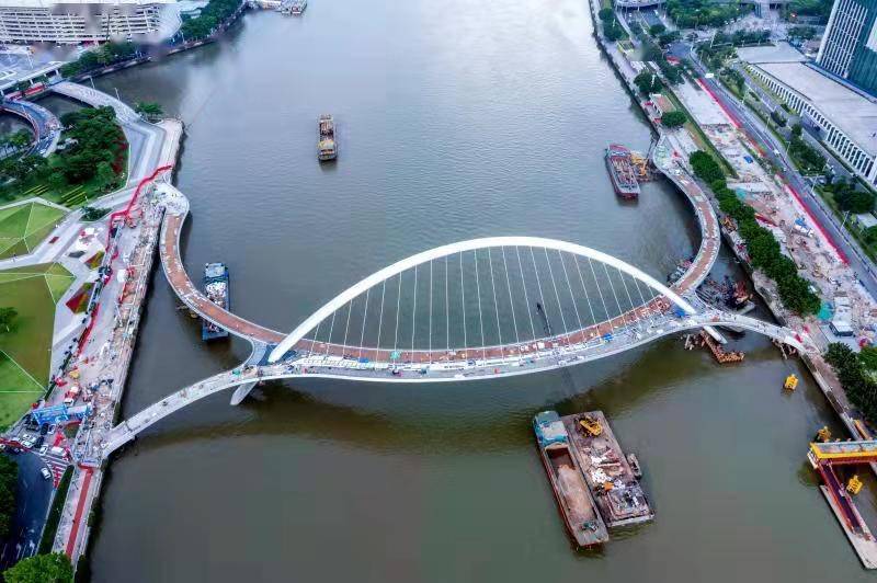 广州首座珠江两岸人行桥今日上午开通,市民可预约上桥!