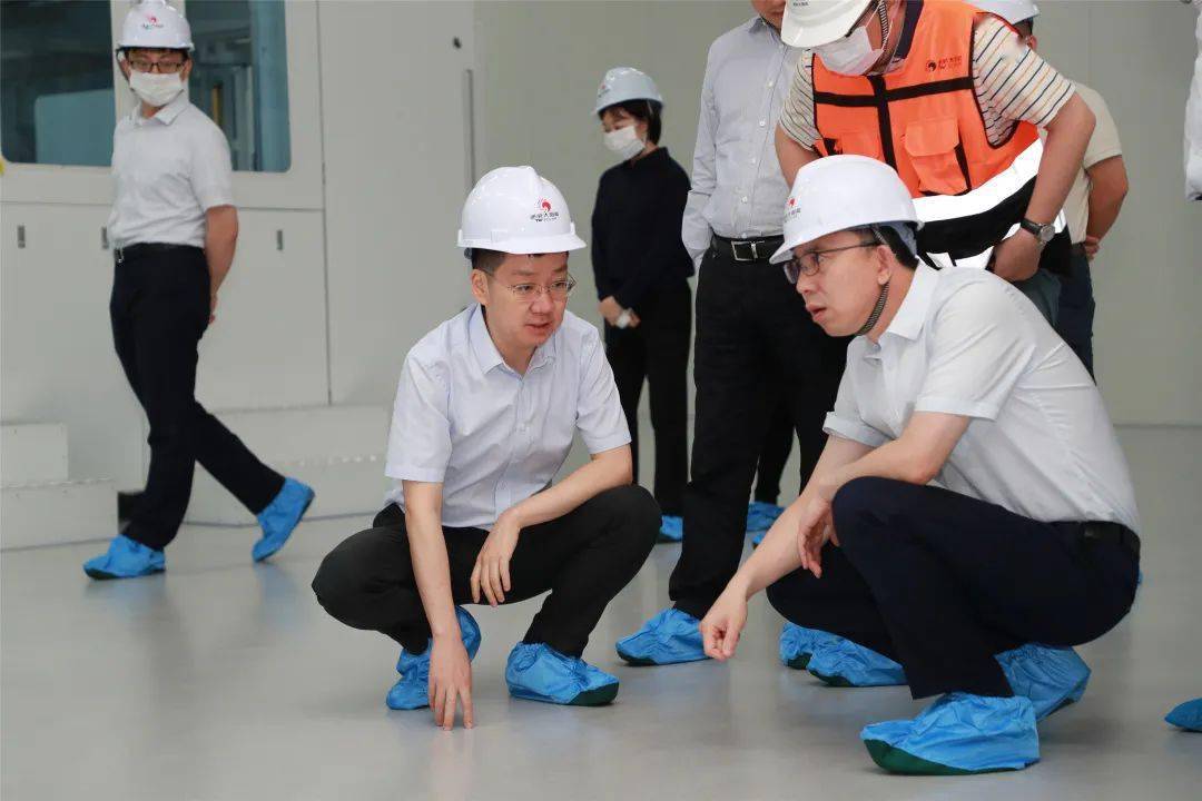 通威股份董事长谢毅拜会金堂县委书记辜学斌