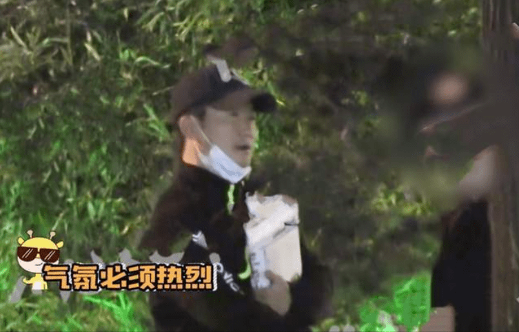 狗仔都这么总结了:女明星都在搞事业,男星都在塌房_工作