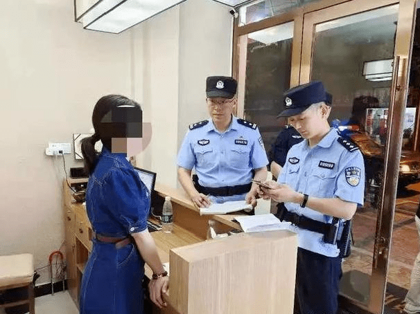 盐城公安一举捣毁卖淫嫖娼窝点10余个,抓获涉案人员200余人!