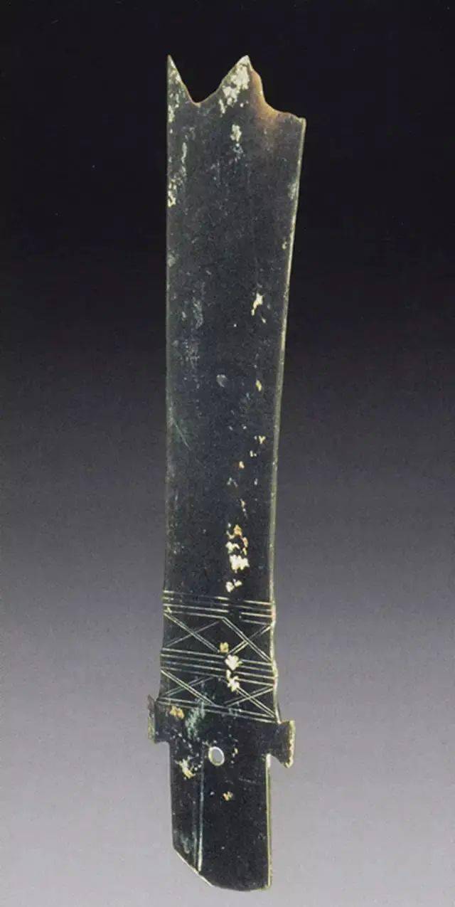 陕北和晋南的龙山时代玉器:以石峁,碧村和陶寺为例