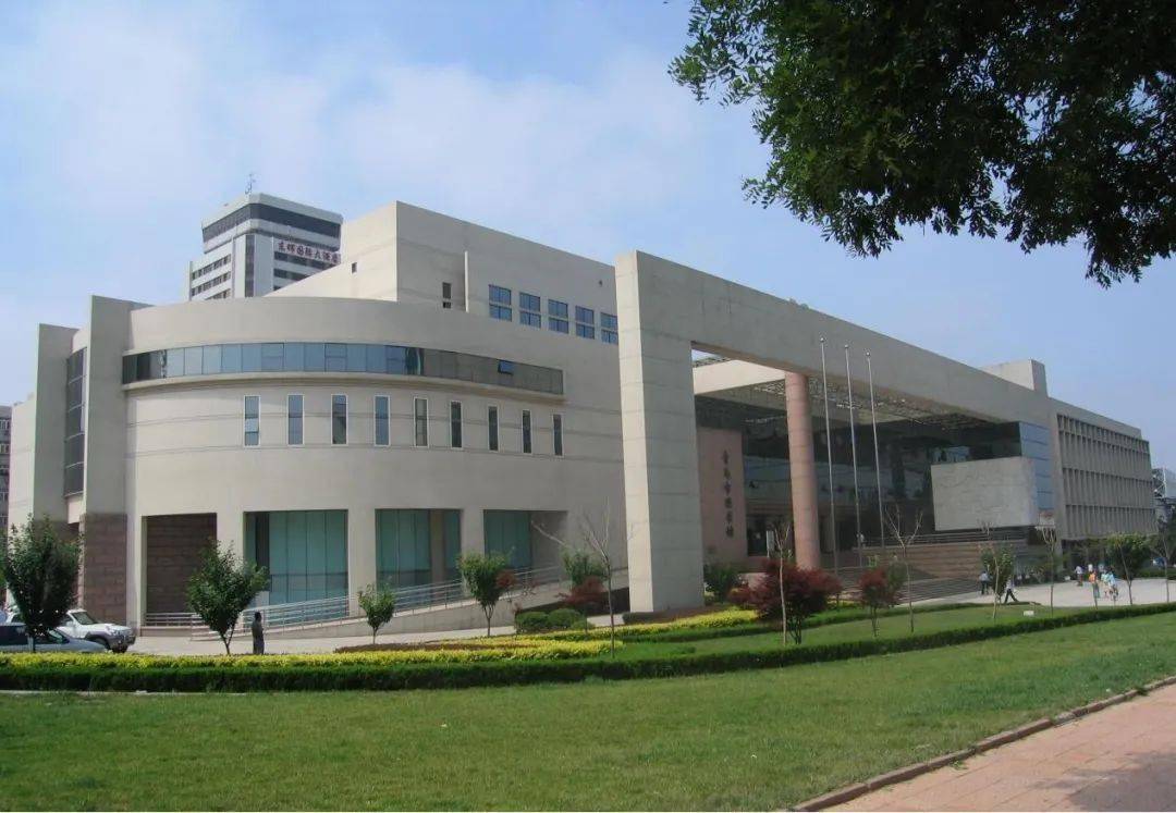 赠人玫瑰手有余香青岛市图书馆文化志愿者继续招募啦