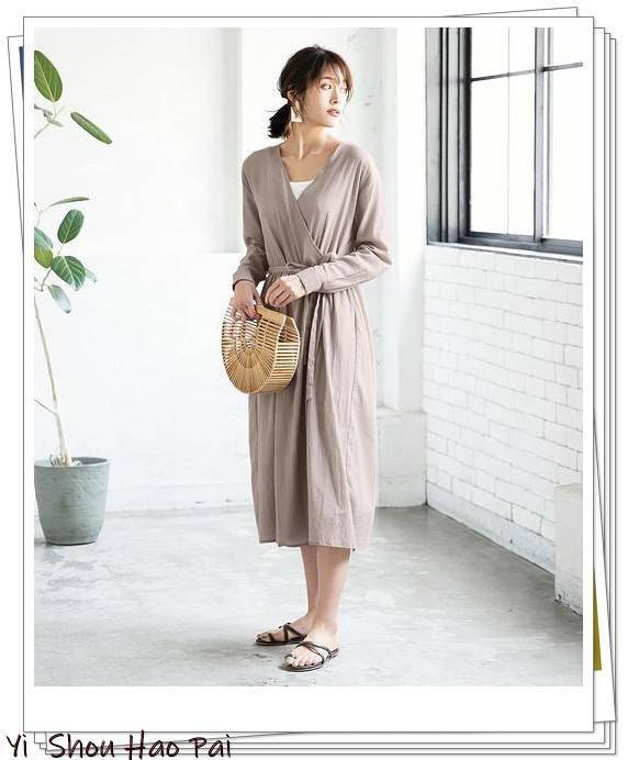 可以单穿也可以叠穿的开襟连衣裙,15种搭配案例分享