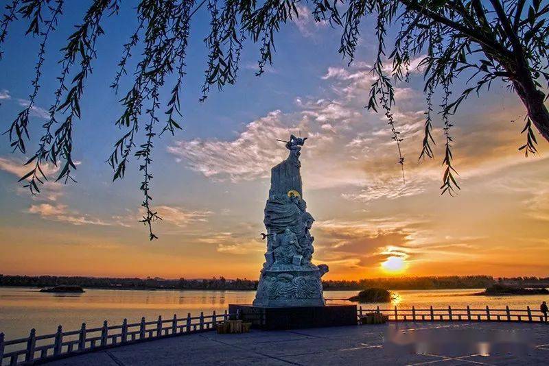 美景走进高台的夏天