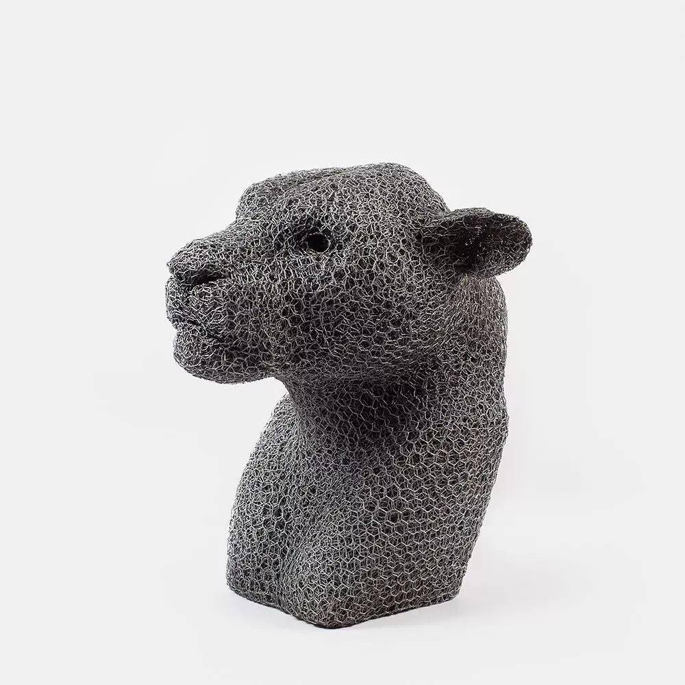 英国艺术家kendrahaste的镀锌丝动物雕塑