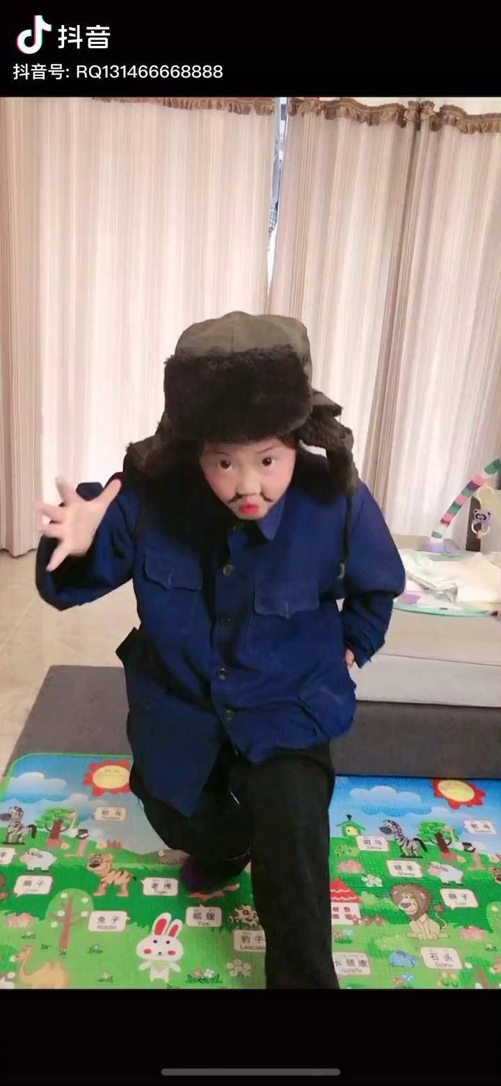 跳也不火唱也不火我再试试这个瑞琪组合小琪哥生活号