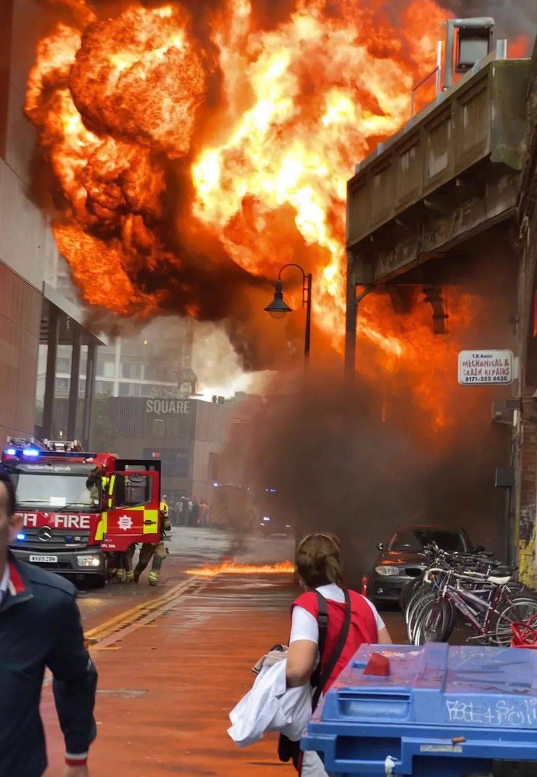 伦敦爆炸案图片