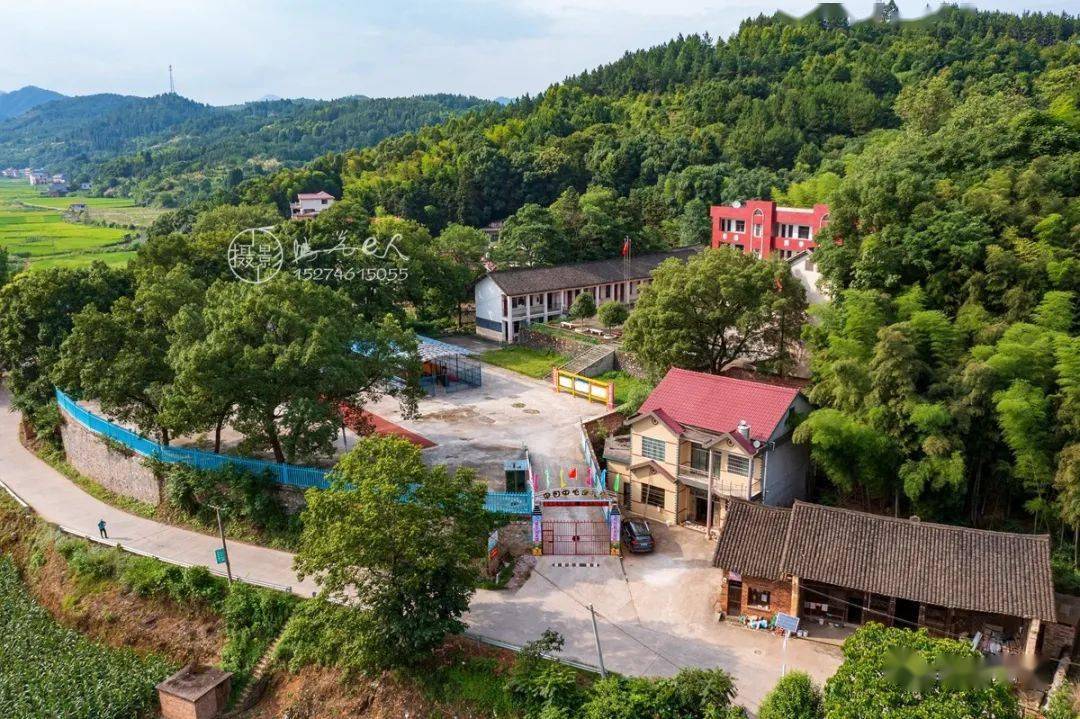 67航拍学校东安县新圩江镇中田学校照片视频跟10年前对比看有什么