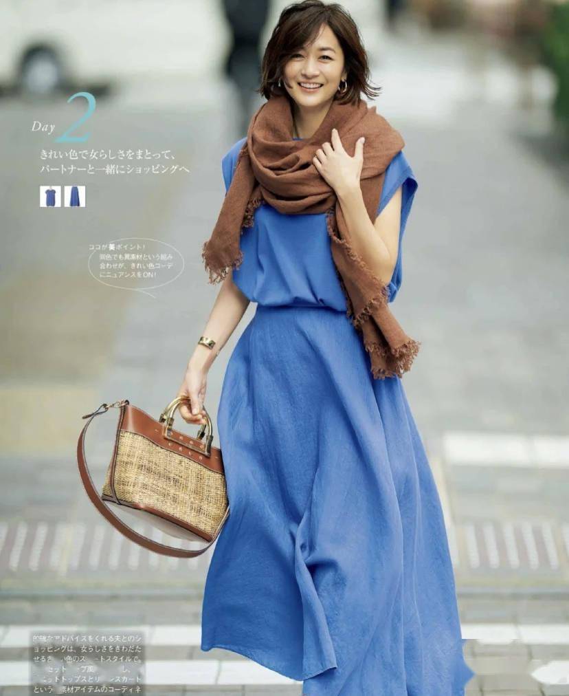 时尚穿搭博主女30岁 b57da325e7844793ac6c628b4518958f.jpeg