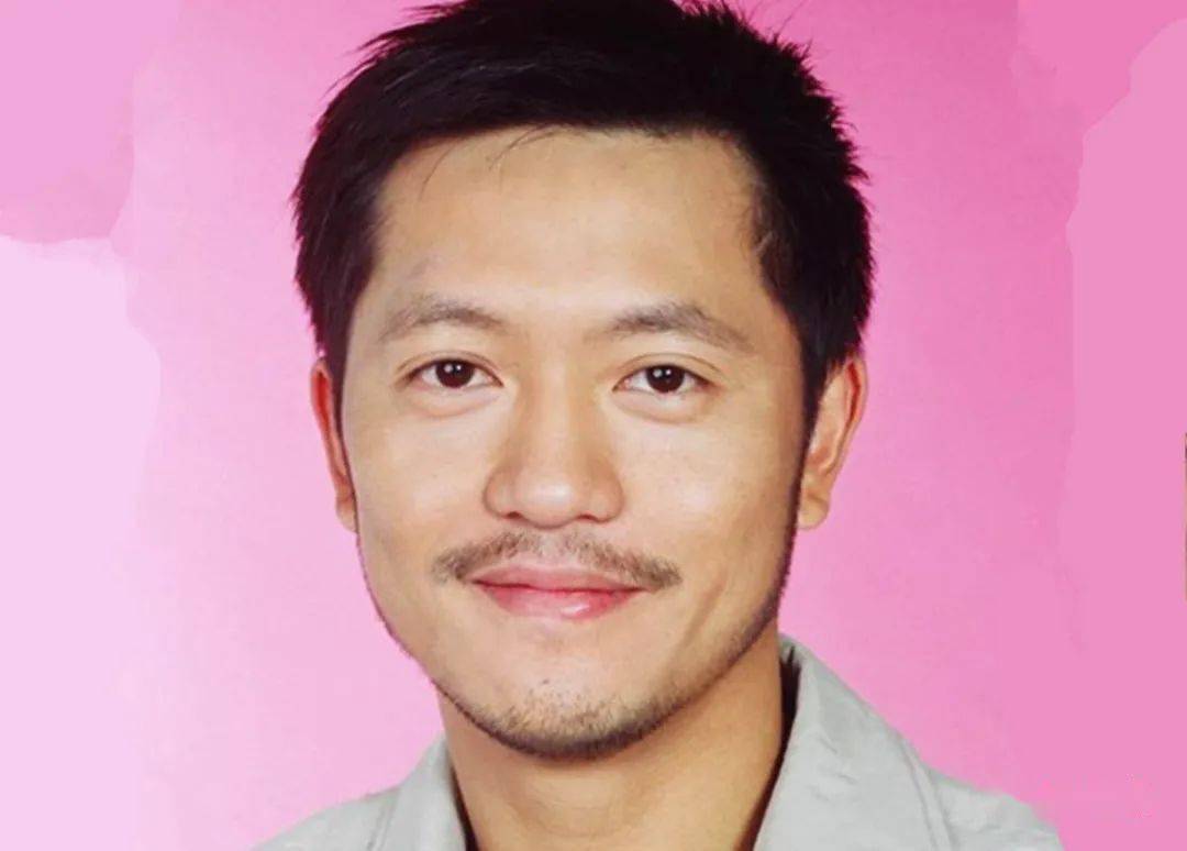 草蜢组合苏志威公开保养秘诀,55岁身材匀称皱纹少_女儿