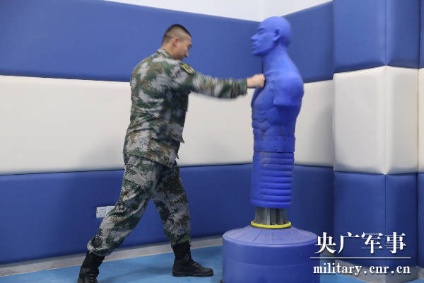 利用"宣泄人"释放压力