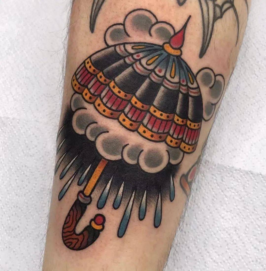 为我们遮风挡雨的雨伞纹身