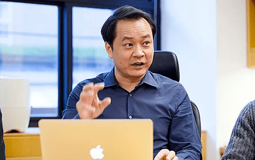 高龄院士被殴打2万清华学子留在硅谷中国科研急需一场回归