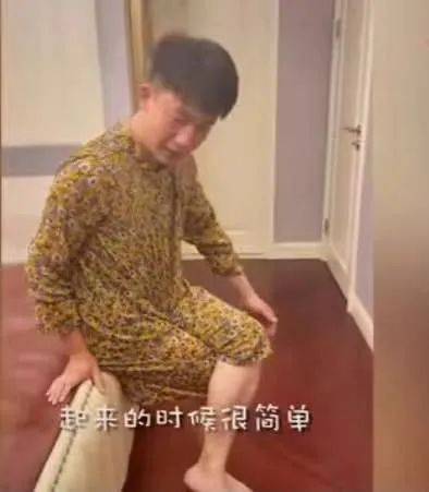 裙子|“硬核”爸爸上热搜！穿裙子教女儿防走光术