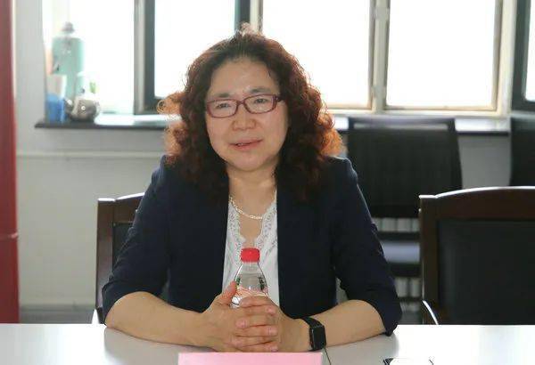 哈医大二院神经内科,卒中中心主任王丽华教授莅院指导卒中中心建设