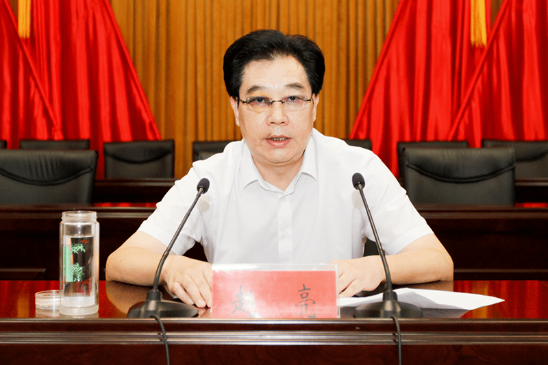 赵军伟同志任潢川县委委员,常委,书记