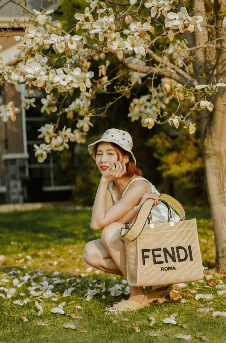 品牌|近期穿搭 | 专心游玩的夏日远行