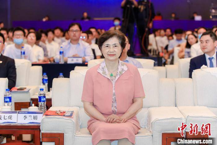 系列|钱七虎、李兰娟、徐芑南院士出席第二届中国青年科技工作者日系列活动