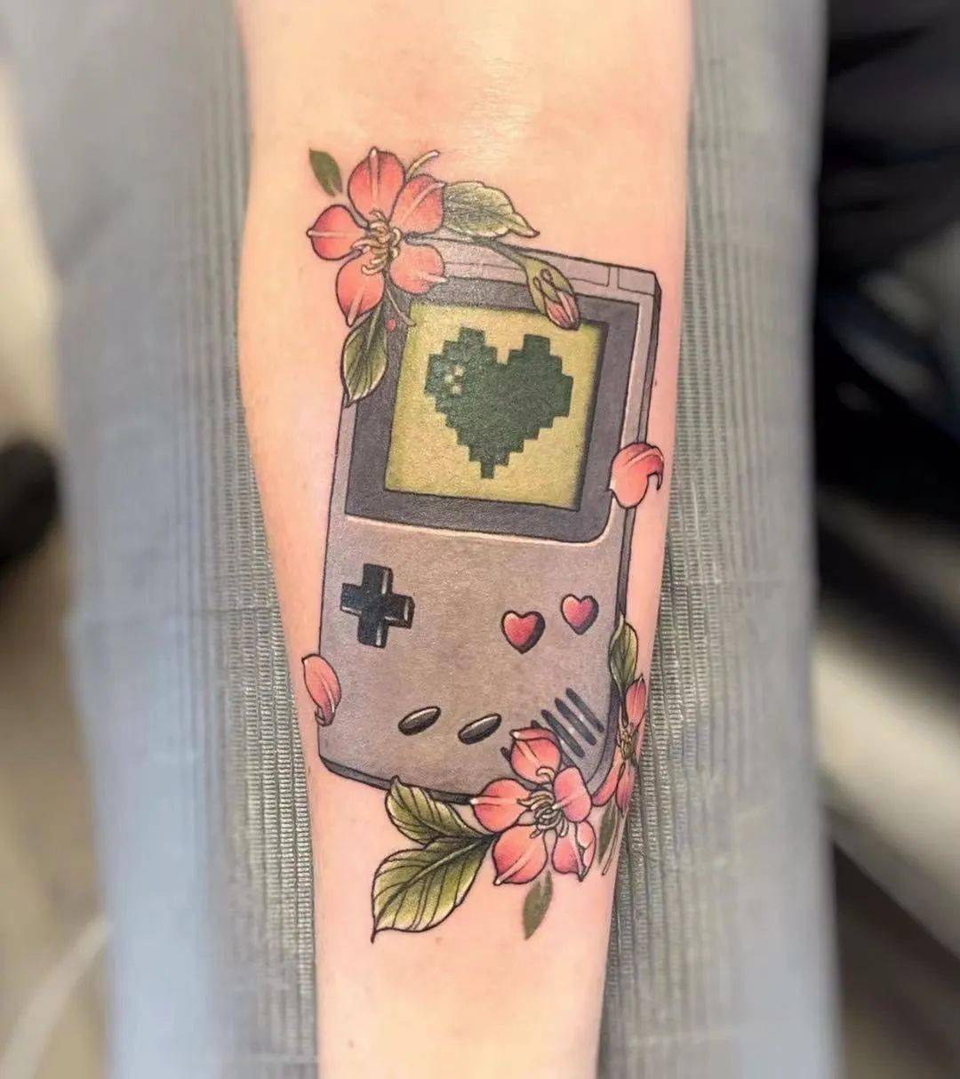 我们童年的欢乐时光游戏机纹身