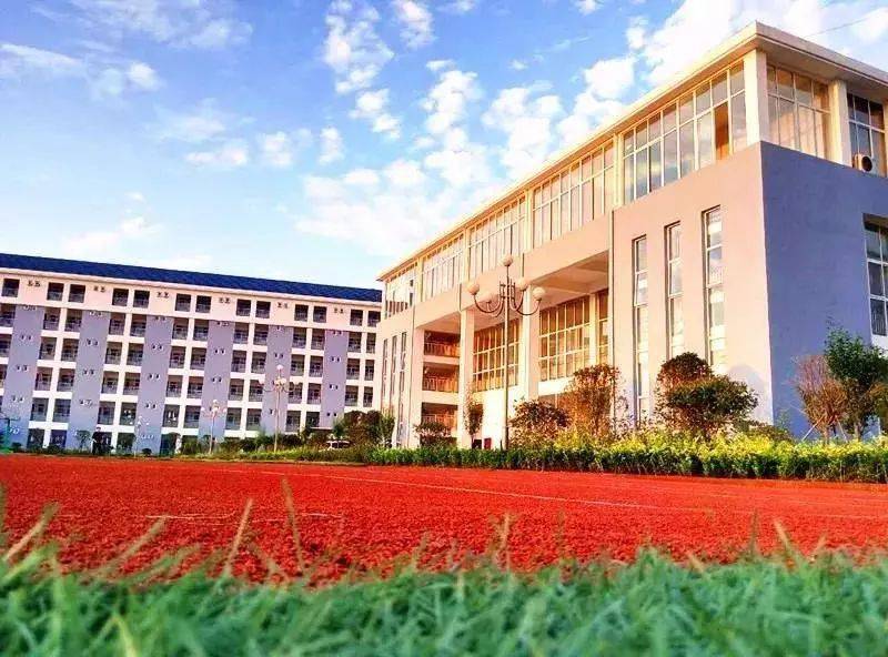 联系电话【详情可扫码关注我们】学校地址邓州市邓东龙腾文化新城