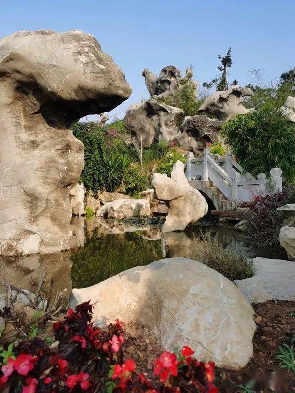 高州一奇石园林景区6万元征集门口对联的上联下联天南独秀凤凰园