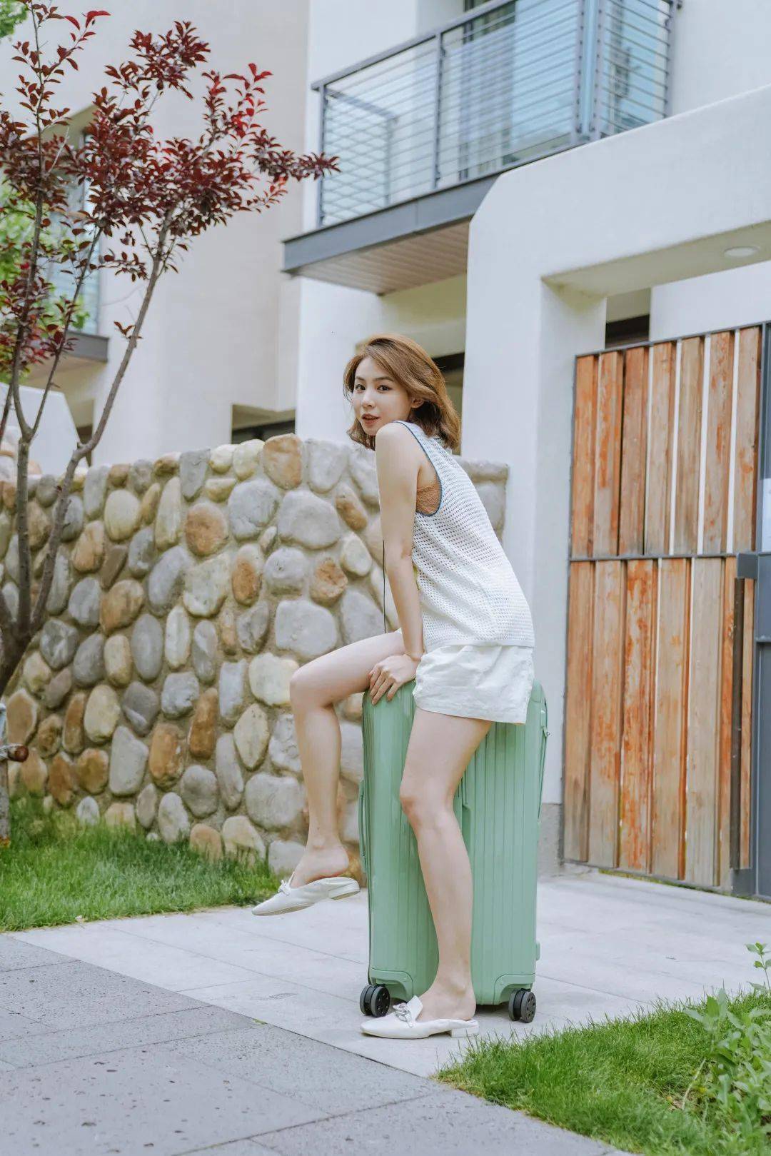 品牌|近期穿搭 | 专心游玩的夏日远行