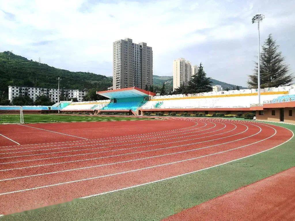 塑胶跑道造价背后的秘密