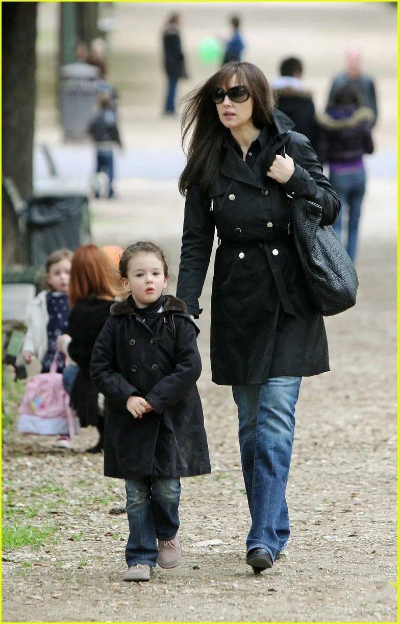 气质|全世界都在等的那个她，长大了！