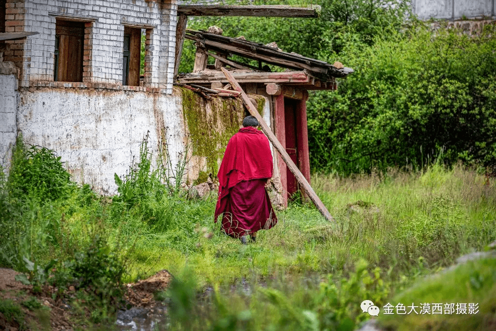 甘南一处媲美西藏的梵天净土最美季节已到来