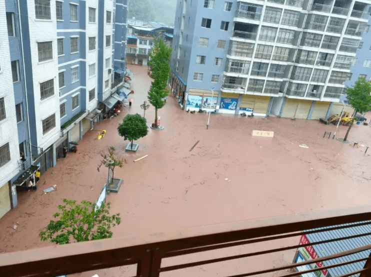 【感恩】云阳大暴雨,多地道路中断,双土,南溪道路被淹受灾严重,多亏有