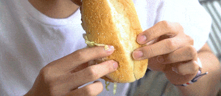 麦当劳0元吃鸡,还有买1送1_程序领