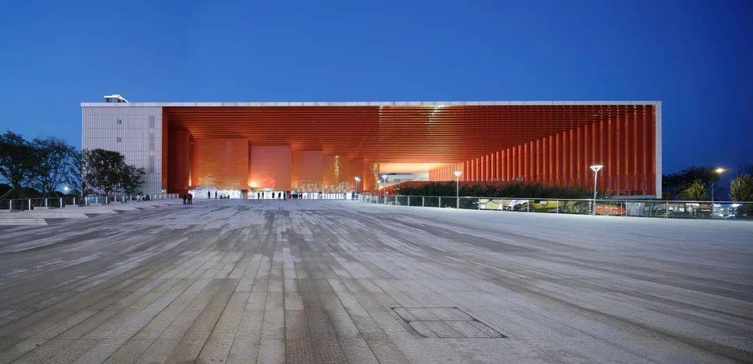 来义乌人的剧院看史诗级舞剧杜甫还有这些不可错过的演出